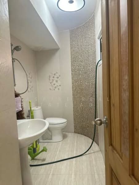 ITF Silom Palace, Bangkok, 160 Soi Naradhiwas Rajanagarindra 1, Suriyawong, Bang Rak, Bangkok, 3 Bedrooms, 160 sqm, Condo For Sale, by Aspire Real Estate Agency Co., Ltd., 500176187 - DDproperty.com