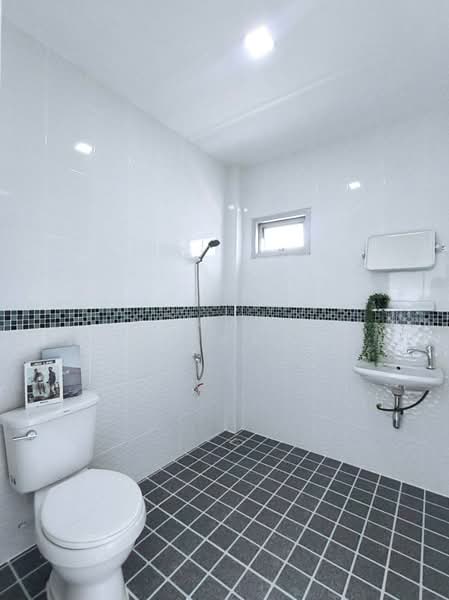 บ้านราชพฤกษ์ สุวรรณภูมิ-ลาดกระบัง : Ratchaphruek Suvarnabhumi-Ladkrabang Village, กรุงเทพ, 397/183 ถ.ฉลองกรุง, ลำปลาทิว, ลาดกระบัง, กรุงเทพ, 128 ตร.ม., ทาวน์เฮ้าส์ ขาย, โดย นภัสศรณ์ วงศ์สินไทยกร (นันท์), 500176193 - DDproperty.com