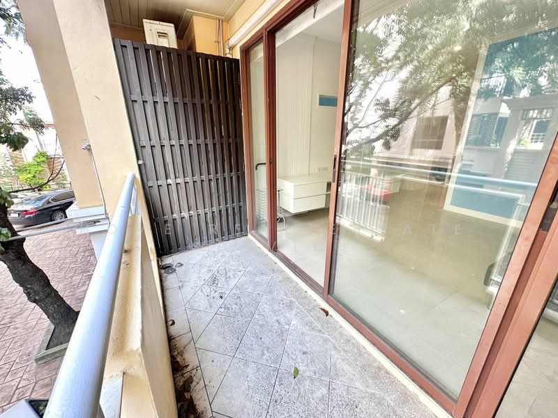 Baan Klang Krung Resort (Ratchada 7), Bangkok, 7 Ratchadaphisek Road, Din Daeng, Din Daeng, Bangkok, 1 Bedroom, 68 sqm, Condo For Sale, by HOME Real Estate Service, 500176254 - DDproperty.com