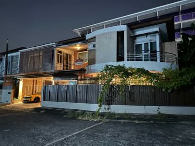 ขาย - ขายบ้านเดี่ยว เดอะกรีนการ์เด้น ศรีนครินทร์ 49 หลังห้าง Seacon Square, กรุงเทพ