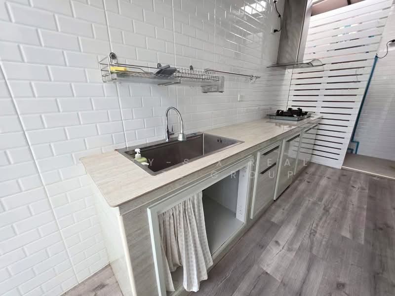 Areeya Como Bangna - Wongwaen, Samut Prakan, Mahachai Road, Bangphli Yai, Bang Plee, Samut Prakan, 3 Bedrooms, 165 sqm, Semi-Detached House (Twin House) For Rent, by Forty-Six Real Estate Group, 500176266 - DDproperty.com
