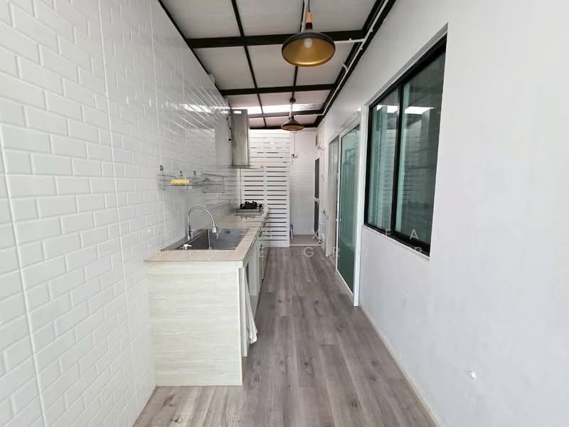 Areeya Como Bangna - Wongwaen, Samut Prakan, Mahachai Road, Bangphli Yai, Bang Plee, Samut Prakan, 3 Bedrooms, 165 sqm, Semi-Detached House (Twin House) For Rent, by Forty-Six Real Estate Group, 500176266 - DDproperty.com