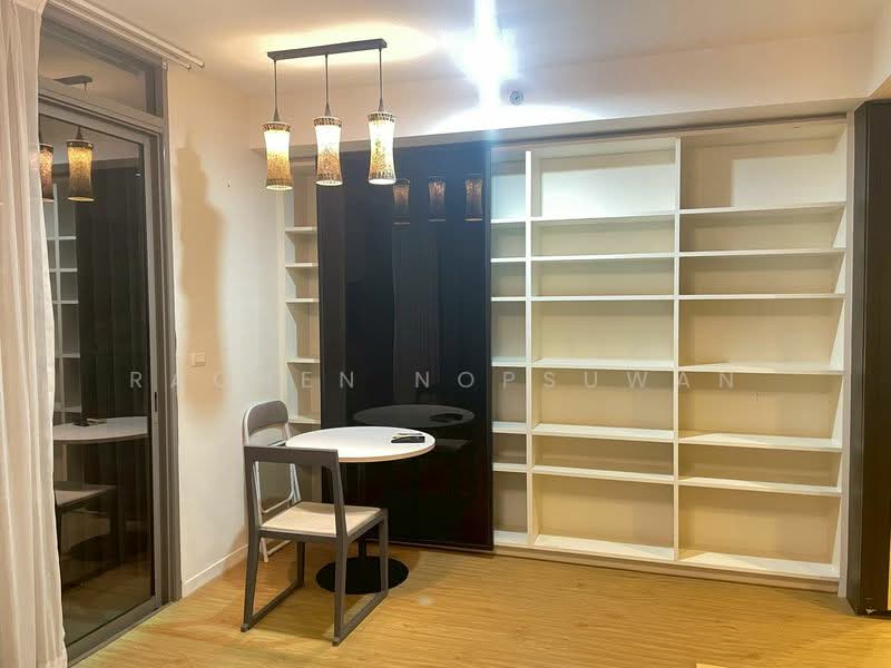 Siamese Surawong, Bangkok, Sap Road, Si Phraya, Bang Rak, Bangkok, 1 Bedroom, 45 sqm, Condo For Rent, by Rachen Nopsuwan, 500176300 - DDproperty.com