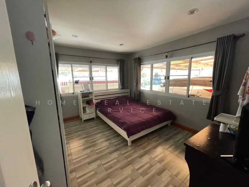 Detached House Chokchai 4 Soi 55, Bangkok, Lat Phrao, Lat Phrao, Bangkok, 3 Bedrooms, 150 sqm, Single Detached House For Sale, by HOME Real Estate Service, 500176328 - DDproperty.com