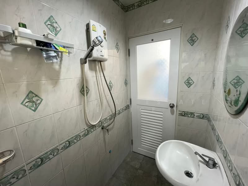 Detached House Chokchai 4 Soi 55, Bangkok, Lat Phrao, Lat Phrao, Bangkok, 3 Bedrooms, 150 sqm, Single Detached House For Sale, by HOME Real Estate Service, 500176328 - DDproperty.com