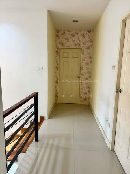 ขายถูกมาก ม.มั่งมีศรีสุข บ้านเดี่ย่วหลังใหญ่ 4 นอนใจกลางศรีราชา, ชลบุรี, สุรศักดิ์, ศรีราชา, ชลบุรี, 204 ตร.ม., บ้านเดี่ยว ขาย, โดย ดุสิต แสงฟ้า, 500176357 - DDproperty.com