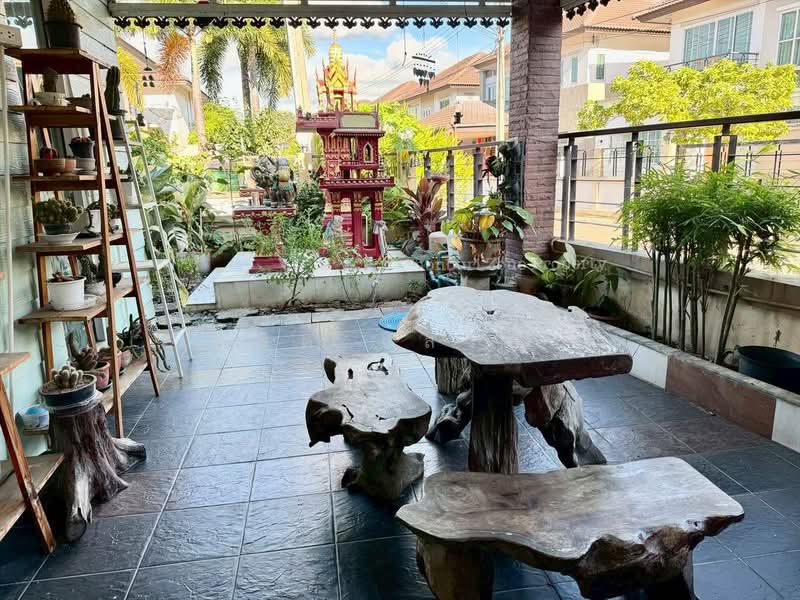 ขายถูกมาก ม.มั่งมีศรีสุข บ้านเดี่ย่วหลังใหญ่ 4 นอนใจกลางศรีราชา, Chon Buri (Pattaya), Surasak, Si Racha, Chon Buri (Pattaya), 4 Bedrooms, 204 sqm, Single Detached House For Sale, by Dusit Saengfa, 500176357 - DDproperty.com