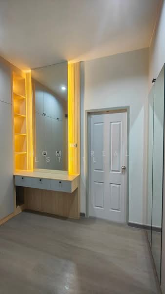 ขาย - Golden Prive Bangsaen-Nongmon : โกลเด้น พรีเว่ บางแสน-หนองมน, ชลบุรี