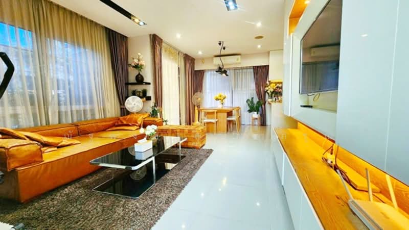 ไม่พบโครงการ, Bangkok, เลียบคลองสอง, Sam Wa Tawan Tok, Khlong Sam Wa, Bangkok, 5 Bedrooms, 200 sqm, Single Detached House For Rent, by ณัฐพงศ์ สุนทรอรุณ, 500176372 - DDproperty.com