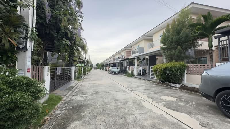 Maneerin Village Bangpra, Chon Buri (Pattaya), Bang Phra, Si Racha, Chon Buri (Pattaya), 3 Bedrooms, 135 sqm, Single Detached House For Sale, by HOME Real Estate Service, 500176374 - DDproperty.com