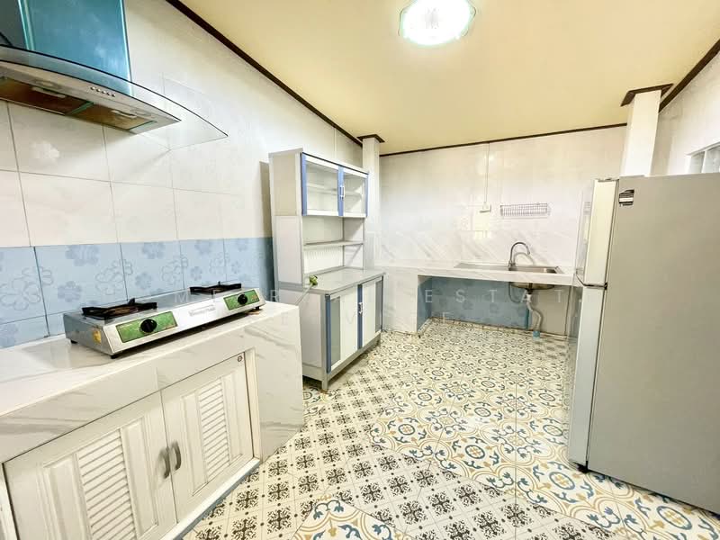 Baan NueaLikhit, Chon Buri (Pattaya), Si Racha, Si Racha, Chon Buri (Pattaya), 3 Bedrooms, 180 sqm, Single Detached House For Sale, by HOME Real Estate Service, 500176381 - DDproperty.com