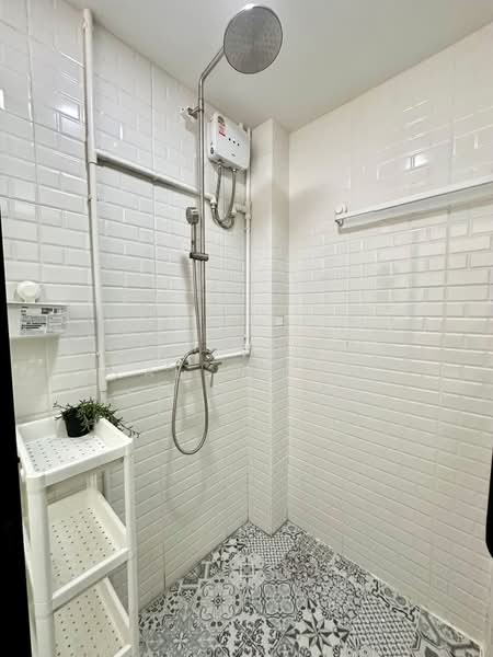 ให้เช่าบ้านทาวน์โฮม 2 ชั้น หมู่บ้านฝนทองนิเวศน์, Bangkok, Anusaowari, Bang Khen, Bangkok, 5 Bedrooms, 250 sqm, Townhouse For Rent, by Forty-Six Real Estate Group, 500176390 - DDproperty.com