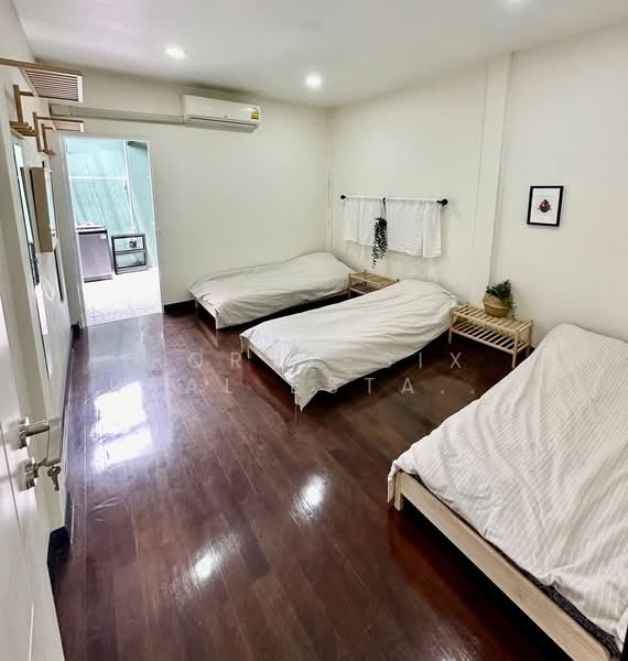 ให้เช่าบ้านทาวน์โฮม 2 ชั้น หมู่บ้านฝนทองนิเวศน์, กรุงเทพ, อนุสาวรีย์, บางเขน, กรุงเทพ, 250 ตร.ม., ทาวน์เฮ้าส์ ให้เช่า, โดย Forty-Six Real Estate Group, 500176390 - DDproperty.com