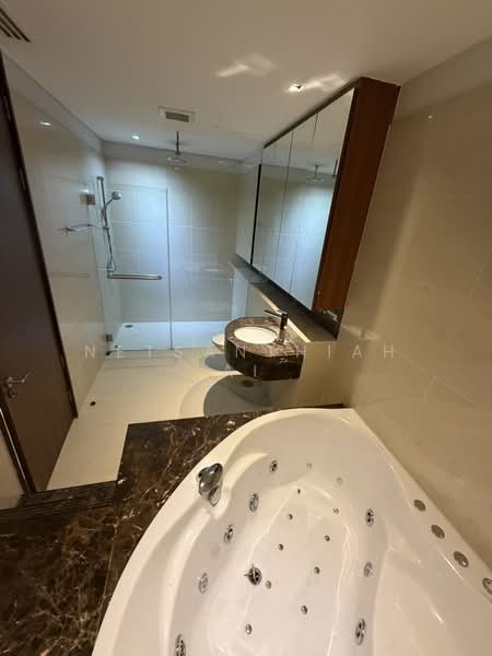 The Lakes : เดอะ เลค, กรุงเทพ, 123 ถนนรัชดาภิเษก, คลองเตย, คลองเตย, กรุงเทพ, 150 ตร.ม., คอนโด ให้เช่า, โดย Netsanthiah Ai, 500176408 - DDproperty.com