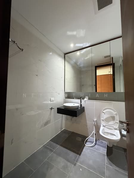 The Lakes, Bangkok, 123 Ratchadaphisek Road, Khlong Toei, Khlong Toei, Bangkok, 2 Bedrooms, 150 sqm, Condo For Rent, by Netsanthiah Ai, 500176408 - DDproperty.com