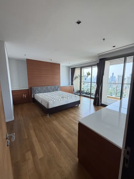 The Lakes, Bangkok, 123 Ratchadaphisek Road, Khlong Toei, Khlong Toei, Bangkok, 2 Bedrooms, 150 sqm, Condo For Rent, by Netsanthiah Ai, 500176408 - DDproperty.com