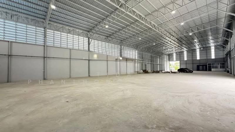 Warehouse with office space for rent in Lat Krabang, Prawet. Prime location, accessible by 10-wheel, Bangkok, Lat Krabang, Lat Krabang, Bangkok, , 1,200 sqm, Warehouse/Factory For Rent, by Tida phanthonglarptawee, 500176456 - DDproperty.com