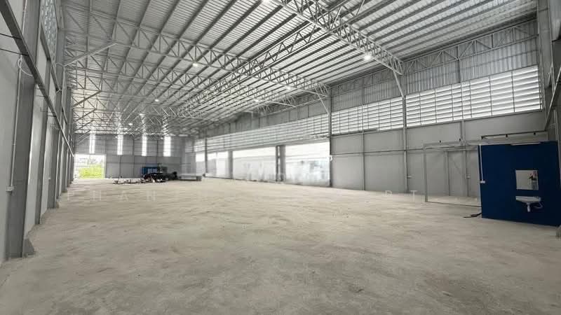 Warehouse with office space for rent in Lat Krabang, Prawet. Prime location, accessible by 10-wheel, Bangkok, Lat Krabang, Lat Krabang, Bangkok, , 1,200 sqm, Warehouse/Factory For Rent, by Tida phanthonglarptawee, 500176456 - DDproperty.com