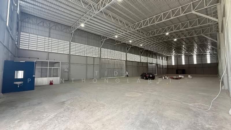 Warehouse with office space for rent in Lat Krabang, Prawet. Prime location, accessible by 10-wheel, Bangkok, Lat Krabang, Lat Krabang, Bangkok, , 1,200 sqm, Warehouse/Factory For Rent, by Tida phanthonglarptawee, 500176456 - DDproperty.com