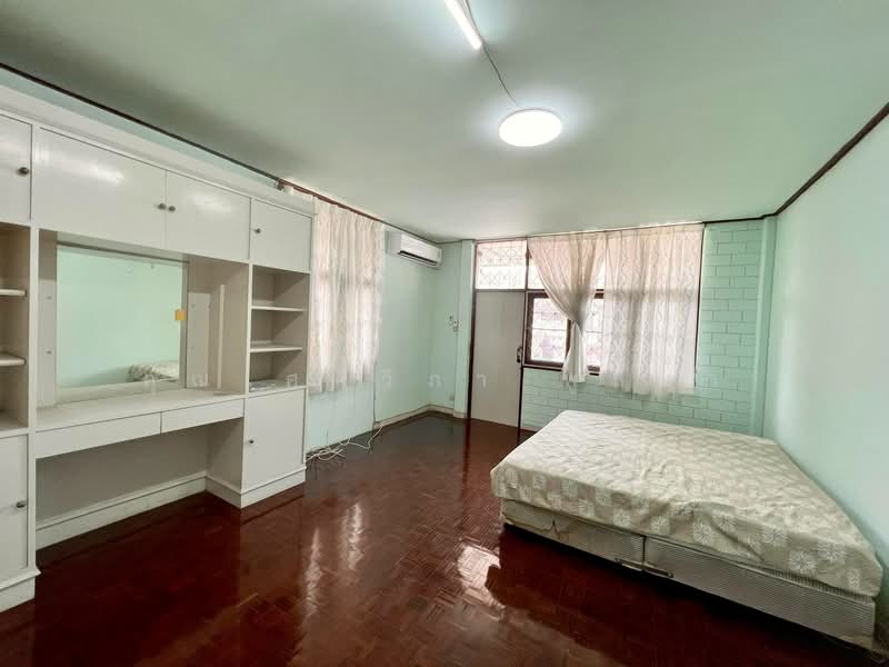 Rachtinnamai, Bangkok, Anusaowari, Bang Khen, Bangkok, 5 Bedrooms, 200 sqm, Single Detached House For Rent, by คุณ ศศิวิภา พูลทา, 500176494 - DDproperty.com