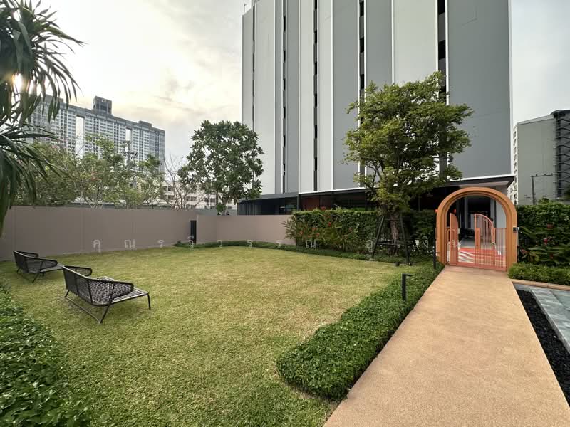 IDEO Ramkamhaeng Lamsali Station, Bangkok, Ramkhamhaeng Road, Hua Mak, Bang Kapi, Bangkok, 1 Bedroom, 42 sqm, Condo For Rent, by คุณรวีวรรณ อู่เงิน, 500176497 - DDproperty.com