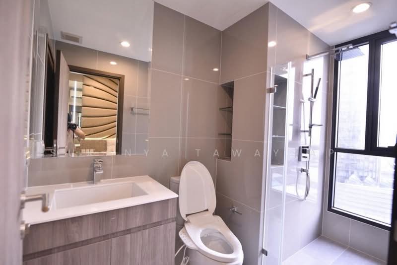 IDEO Mobi Asoke, Bangkok, New Petchaburi Road, Bang Kapi, Huai Khwang, Bangkok, 1 Bedroom, 35 sqm, Condo For Rent, by Sukanya Tawaysap, 500176525 - DDproperty.com