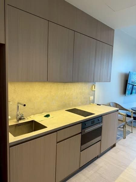 The Lofts Silom, Bangkok, Pramuan Road, Silom, Bang Rak, Bangkok, 1 Bedroom, 50 sqm, Condo For Rent, by Sukanya Tawaysap, 500176553 - DDproperty.com