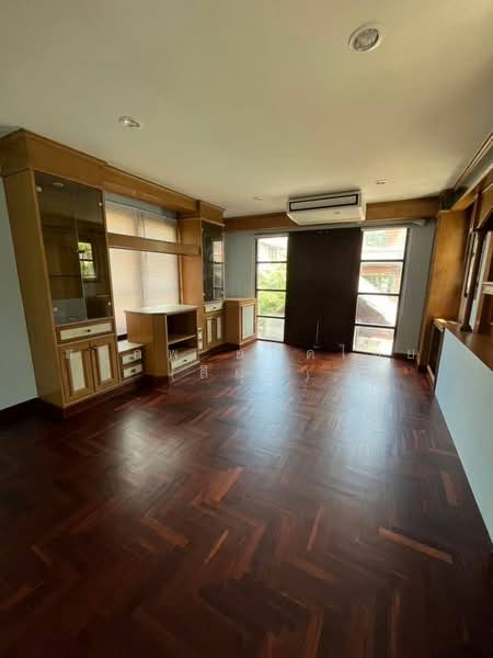 บ้านสวนริมคลอง, Bangkok, Bangmot, Chom Thong, Bangkok, 4 Bedrooms, 300 sqm, Single Detached House For Sale, by สรภพ ยอดไชย (สีฝุ่น), 500176564 - DDproperty.com