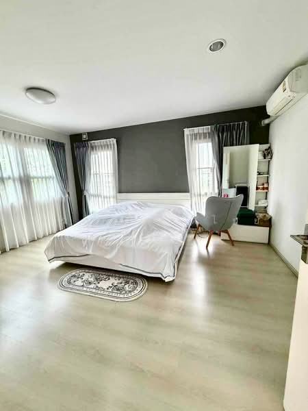 Villaggio Pinklao-Salaya, Nonthaburi, Samretpattana Road, Sala Klang, Bang Kruai, Nonthaburi, 3 Bedrooms, 136 sqm, Single Detached House For Sale, by สรภพ ยอดไชย (สีฝุ่น), 500176640 - DDproperty.com
