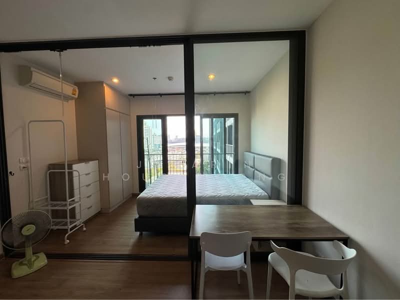 The Tree Rio Bang-Aor Station, Bangkok, 315 Charan Sanitwong Rd, Bang O, Bang Phlat, Bangkok, 1 Bedroom, 30 sqm, Condo For Rent, by Jakarin Houpramong, 500176645 - DDproperty.com