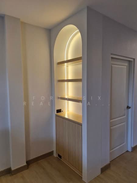 Centro Rama9-Krungthep Kreetha, Bangkok, Khlong Song Ton Nun, Lat Krabang, Bangkok, 4 Bedrooms, 252 sqm, Townhouse For Sale, by Forty-Six Real Estate Group, 500176653 - DDproperty.com