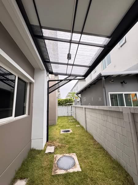 Centro Rama9-Krungthep Kreetha, Bangkok, Khlong Song Ton Nun, Lat Krabang, Bangkok, 4 Bedrooms, 252 sqm, Townhouse For Sale, by Forty-Six Real Estate Group, 500176653 - DDproperty.com