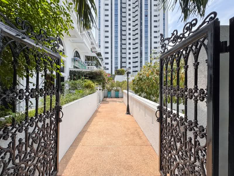 Kiarti Thanee City Mansion : เกียรติธานี ซิตี้แมนชั่น, กรุงเทพ, ถนนสุขุมวิท 31, คลองเตยเหนือ, วัฒนา, กรุงเทพ, 265 ตร.ม., คอนโด ขาย, โดย Chomratkamol Soontorntarawong (Gor), 500176662 - DDproperty.com