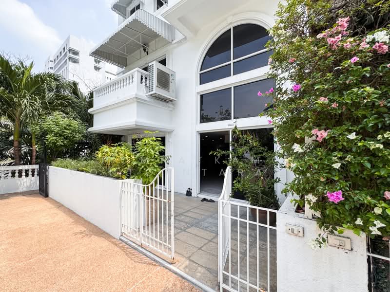 Kiarti Thanee City Mansion : เกียรติธานี ซิตี้แมนชั่น, กรุงเทพ, ถนนสุขุมวิท 31, คลองเตยเหนือ, วัฒนา, กรุงเทพ, 265 ตร.ม., คอนโด ขาย, โดย Chomratkamol Soontorntarawong (Gor), 500176662 - DDproperty.com