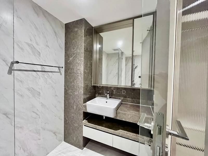 Fynn Asoke, Bangkok, 28 Sukhumvit 10 Alley, Khlong Toei, Khlong Toei, Bangkok, 1 Bedroom, 38 sqm, Condo For Rent, by RE PROPERTY CO.,LTD., 500176671 - DDproperty.com