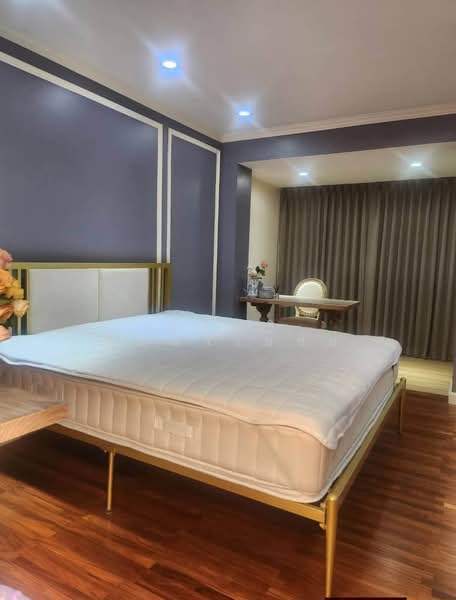 ทำเล BTS ช่องนนทรี รีโนเวทใหม่ ให้เช่าทาวน์โฮม 4 ชั้น ม.การ์เด้นท์เฮ้าส์ บ้านสวย เฟอร์ครบ พร้อมอยู่, Bangkok, นนทรี, Chong Nonsi, Yan Nawa, Bangkok, 5 Bedrooms, 400 sqm, Townhouse For Rent, by บุษบา รัตนวงษ์ชัย, 500176692 - DDproperty.com