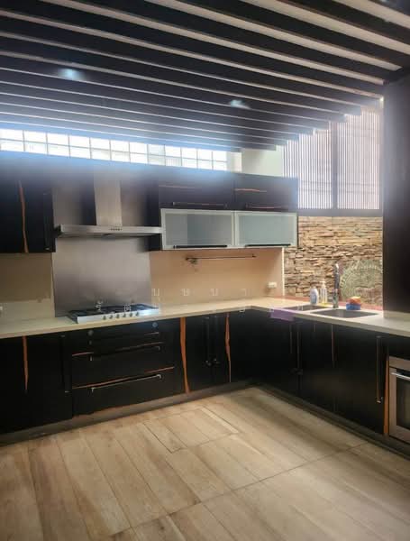 ทำเล BTS ช่องนนทรี รีโนเวทใหม่ ให้เช่าทาวน์โฮม 4 ชั้น ม.การ์เด้นท์เฮ้าส์ บ้านสวย เฟอร์ครบ พร้อมอยู่, Bangkok, นนทรี, Chong Nonsi, Yan Nawa, Bangkok, 5 Bedrooms, 400 sqm, Townhouse For Rent, by บุษบา รัตนวงษ์ชัย, 500176692 - DDproperty.com