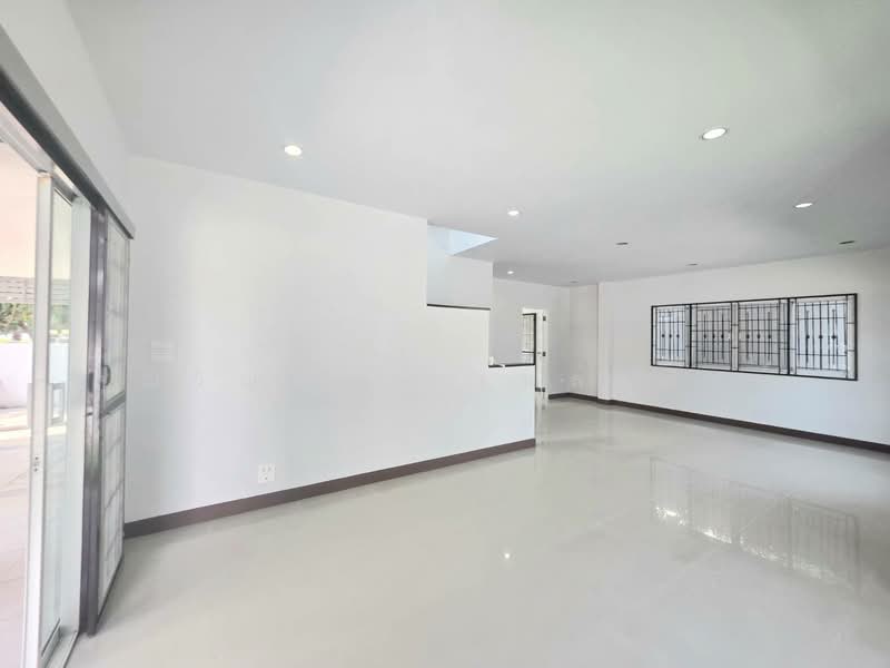 วิสต้า วิลล์ ลำลูกกา คลอง 3, ปทุมธานี, ชลมาร์คพิจารณ์, ลาดสวาย, ลำลูกกา, ปทุมธานี, 160 ตร.ม., บ้านเดี่ยว ขาย, โดย คุณวิญญุดา เหล่าสันน์, 500176697 - DDproperty.com