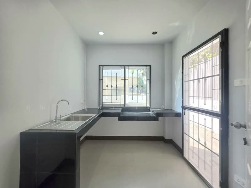 วิสต้า วิลล์ ลำลูกกา คลอง 3, Pathum Thani, ชลมาร์คพิจารณ์, Lat Sawai, Lam Luk Ka, Pathum Thani, 3 Bedrooms, 160 sqm, Single Detached House For Sale, by คุณวิญญุดา เหล่าสันน์, 500176697 - DDproperty.com