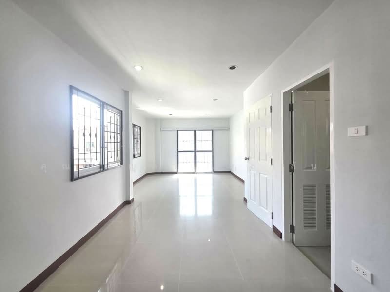 วิสต้า วิลล์ ลำลูกกา คลอง 3, Pathum Thani, ชลมาร์คพิจารณ์, Lat Sawai, Lam Luk Ka, Pathum Thani, 3 Bedrooms, 160 sqm, Single Detached House For Sale, by คุณวิญญุดา เหล่าสันน์, 500176697 - DDproperty.com