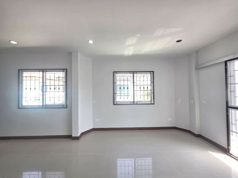 วิสต้า วิลล์ ลำลูกกา คลอง 3, Pathum Thani, ชลมาร์คพิจารณ์, Lat Sawai, Lam Luk Ka, Pathum Thani, 3 Bedrooms, 160 sqm, Single Detached House For Sale, by คุณวิญญุดา เหล่าสันน์, 500176697 - DDproperty.com