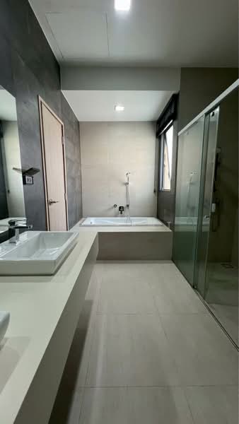 Ther Ladprao 93, Bangkok, Lat Phrao Road, Khlong Chaokhun Sing, Wang Thonglang, Bangkok, 4 Bedrooms, 246 sqm, Townhouse For Sale, by NRagent, 500176760 - DDproperty.com