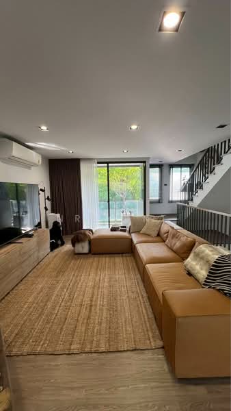 Ther Ladprao 93, Bangkok, Lat Phrao Road, Khlong Chaokhun Sing, Wang Thonglang, Bangkok, 4 Bedrooms, 246 sqm, Townhouse For Sale, by NRagent, 500176760 - DDproperty.com