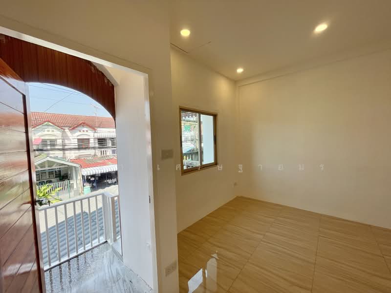 Baan Rin Thong Lamlukka : บ้านรินทร์ทอง ลำลูกกา, ปทุมธานี, คูคต, ลำลูกกา, ปทุมธานี, 120 ตร.ม., ทาวน์เฮ้าส์ ขาย, โดย ชณิชา เศรษฐาอมร, 500176776 - DDproperty.com