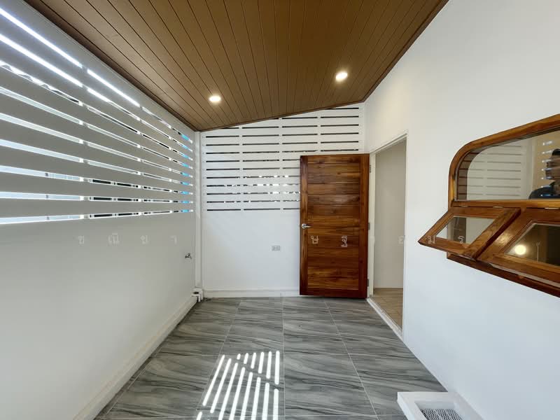 Baan Rin Thong Lamlukka, Pathum Thani, Khu Khot, Lam Luk Ka, Pathum Thani, 2 Bedrooms, 120 sqm, Townhouse For Sale, by Chanicha Settha-amorn, 500176776 - DDproperty.com