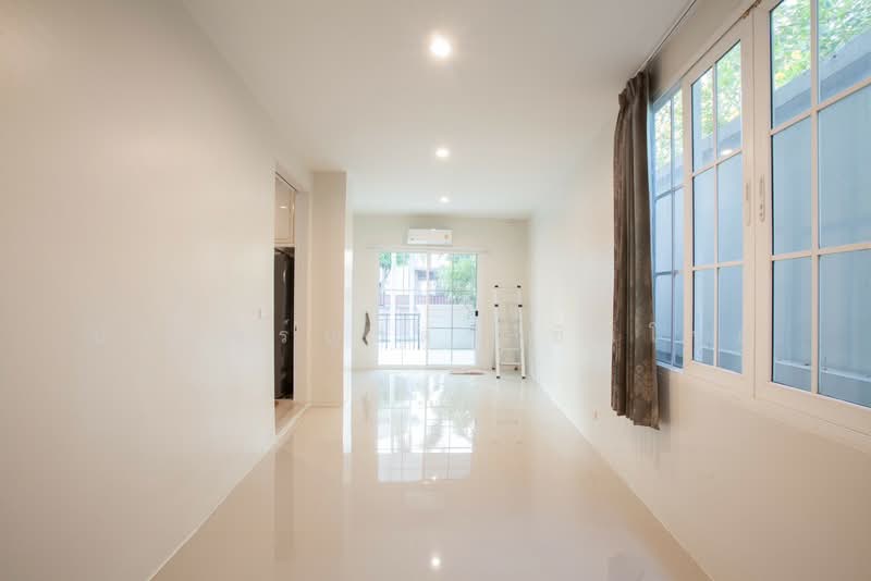 Casa Ville Watcharapon-Sukhapibarn 5, Bangkok, Sukhaphiban 5 Road, O-Ngoen, Sai Mai, Bangkok, 3 Bedrooms, 380 sqm, Single Detached House For Rent, by ปรินทร์ญาดา ชิณโชติ, 500176807 - DDproperty.com