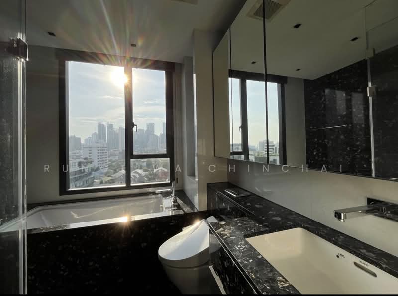 BEATNIQ Sukhumvit 32, Bangkok, Soi Sukhumvit 32, Sukhumvit Road, Khong Tan, Khlong Toei, Bangkok, 2 Bedrooms, 83 sqm, Condo For Rent, by Rungtiwa Chinchai, 500176816 - DDproperty.com