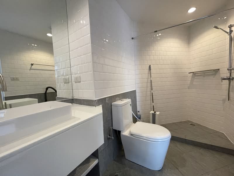 The Waterford Park, Bangkok, Soi Sukhumvit 53, Khlong Tan Nua, Watthana, Bangkok, 2 Bedrooms, 150 sqm, Condo For Sale, by Fern, 500176822 - DDproperty.com