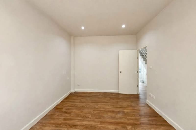 The Park Srinakarin, สมุทรปราการ, บางเมือง, เมืองสมุทรปราการ, สมุทรปราการ, 125 ตร.ม., ทาวน์เฮ้าส์ ขาย, โดย Winner Estate Education by Chom Property K.ชมพู่, 500176850 - DDproperty.com