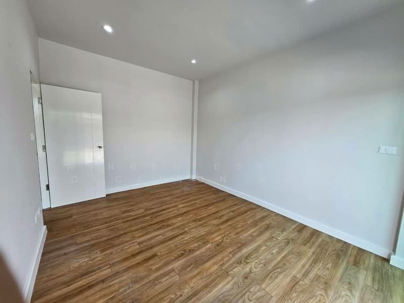 The Park Srinakarin, Samut Prakan, Bang Mueng, Muang Samut Prakarn, Samut Prakan, 3 Bedrooms, 125 sqm, Townhouse For Sale, by Winner Estate Education by Chom Property K.ชมพู่, 500176850 - DDproperty.com